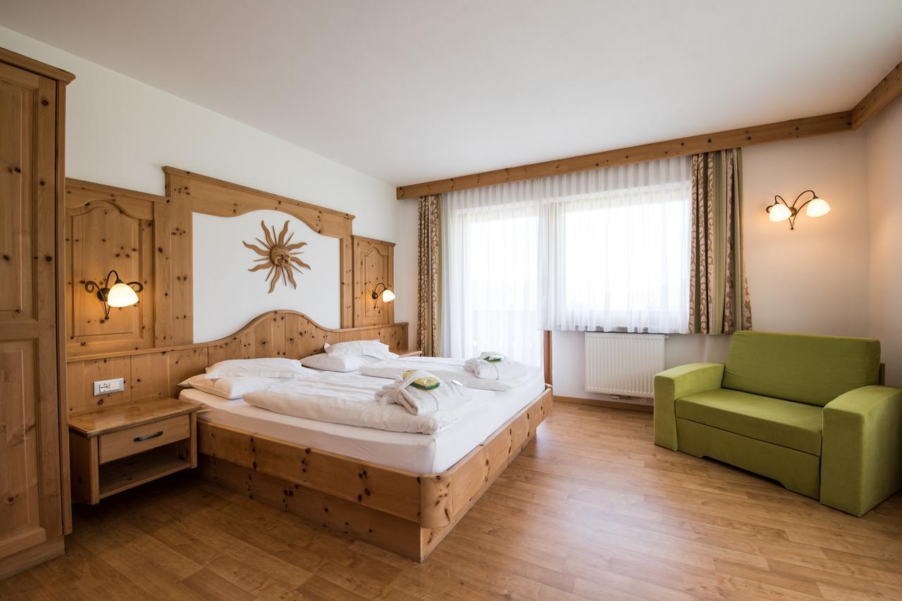 Garni Hotel Bel Vert Sëlva di Val Gardena Eksteriør billede