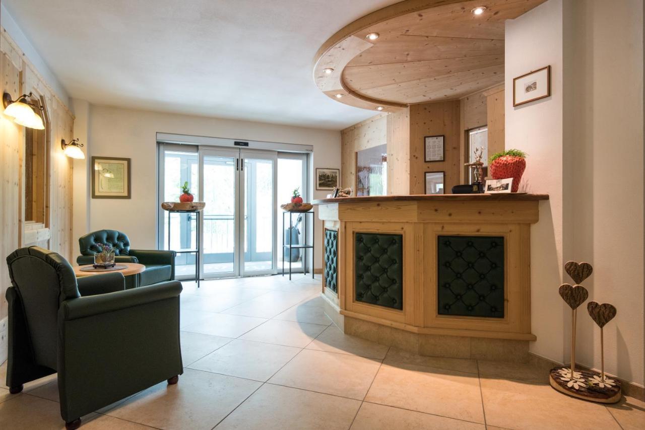 Garni Hotel Bel Vert Sëlva di Val Gardena Eksteriør billede