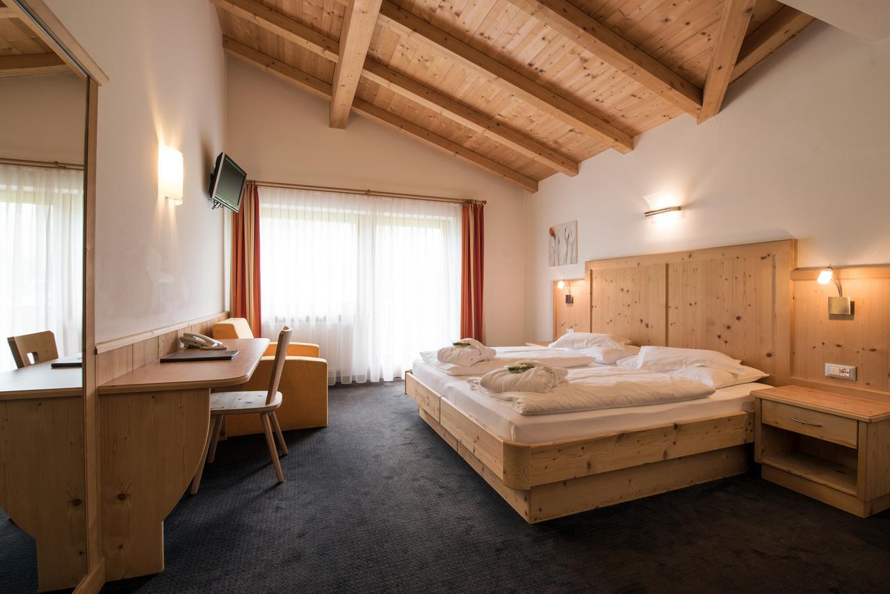 Garni Hotel Bel Vert Sëlva di Val Gardena Eksteriør billede